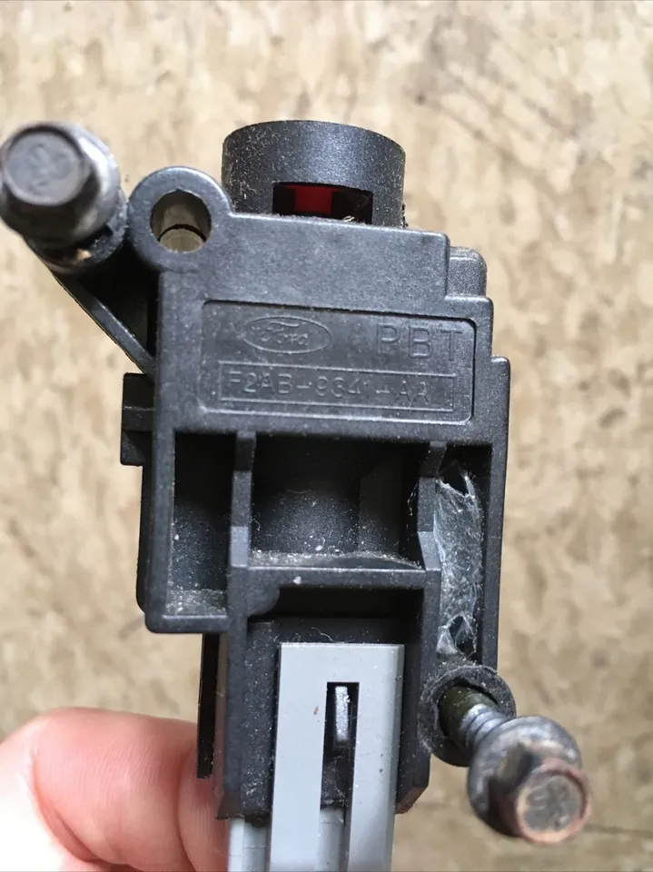 6.2.6. Apagado automático de bomba de combustible en impacto
