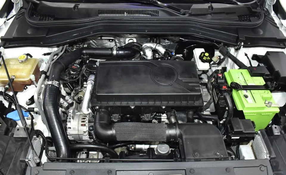7.1.8. Bahía del motor (compartimiento delantero)