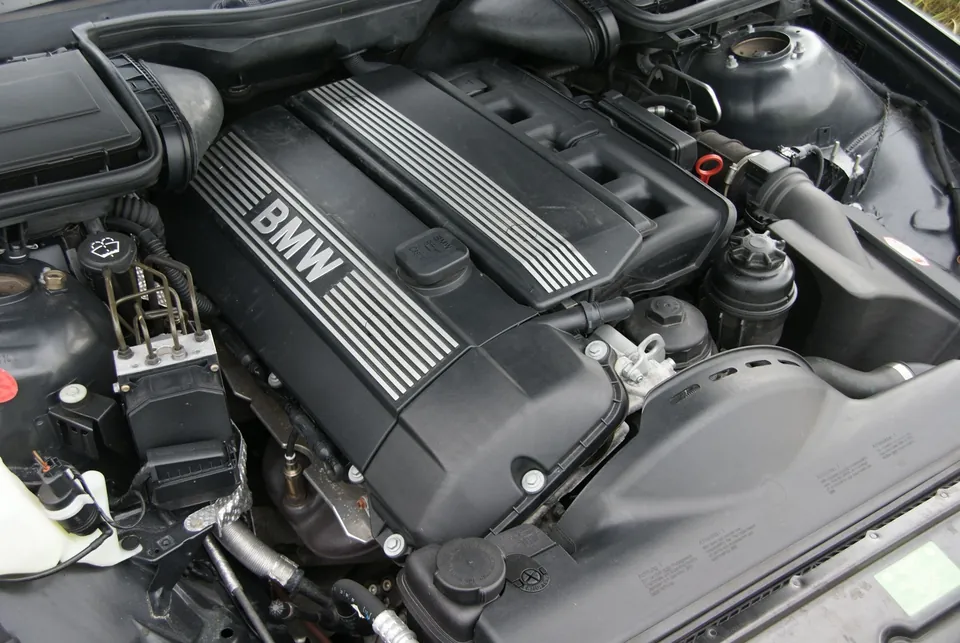 10.3.5. 6 cilindros (L6, V6, Boxer 6)